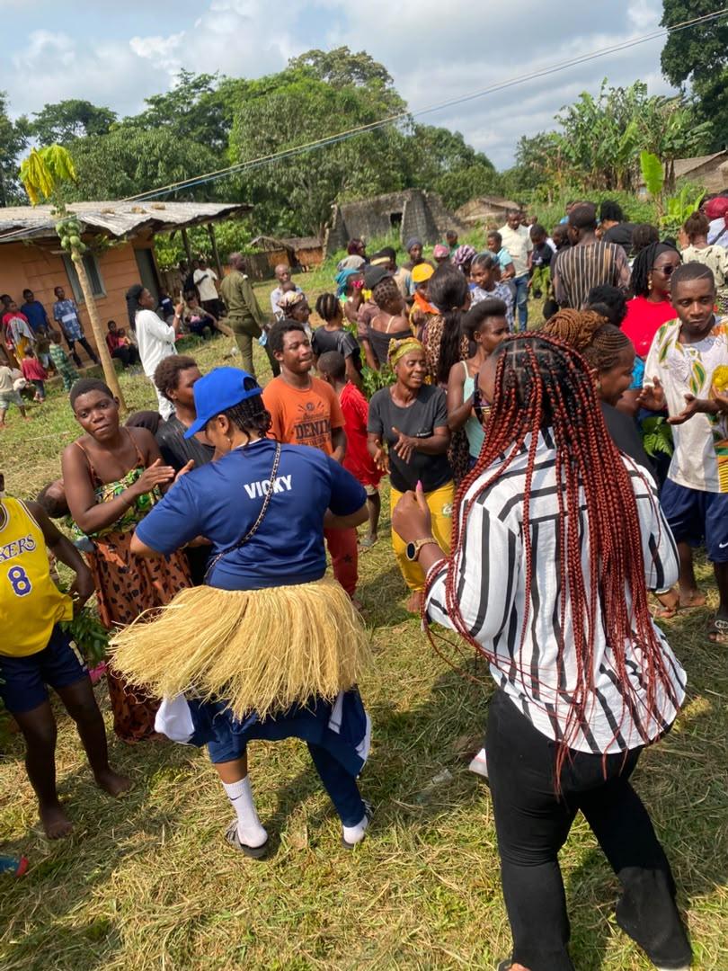 du-26-au-28-juin-2026,-l&rsquo;association-des-femmes-de-l&rsquo;agence-de-regulation-des-telecommunications-(afart)-a-conduit-une-excursion-dans-la-region-du-sud,-entre-sangmelima,-djoum,-mekoto,-mintom-et-ntam.-une-immersion-citoyenne-placee-sous-le-signe-de-la-coh